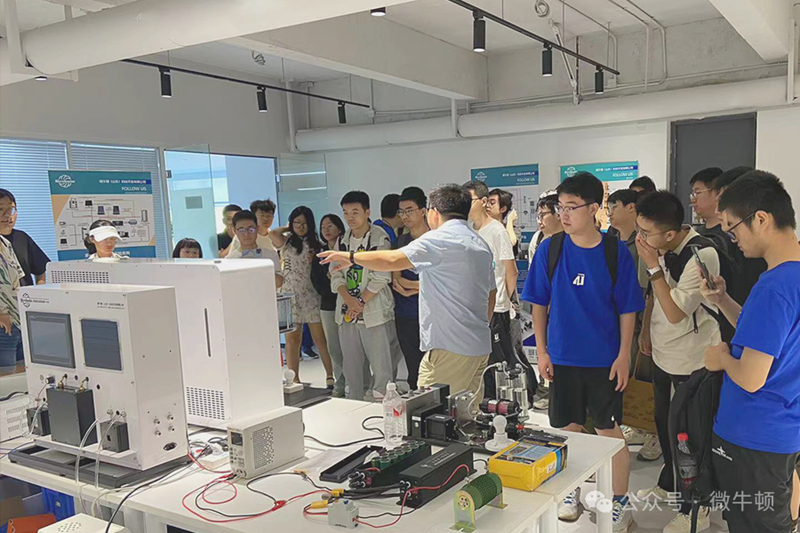 Aprender a través de la práctica, crear sueños con dedicación: dando una calurosa bienvenida a los estudiantes de almacenamiento de energía de la promoción 2021 de la Universidad de Shandong para una pasantía profesional