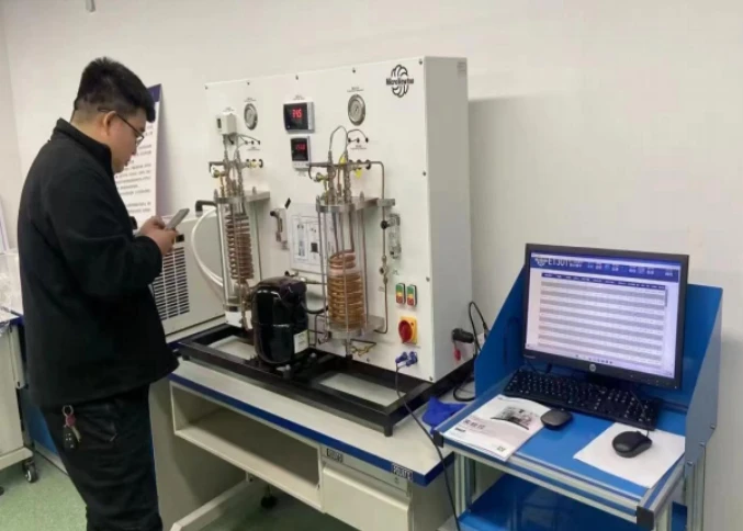 Desarrollo de educaci&oacute;n pr&aacute;ctica sobre refrigeraci&oacute;n en la Universidad Jiao Tong de Shanghai