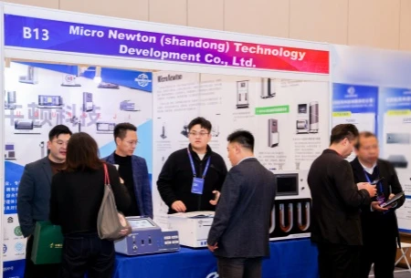 Soluciones de educaci&oacute;n en ingenier&iacute;a presentadas en una conferencia de termodin&aacute;mica en Beijing
